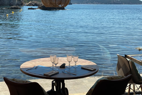 table restaurant la calanque où manger face à la mer